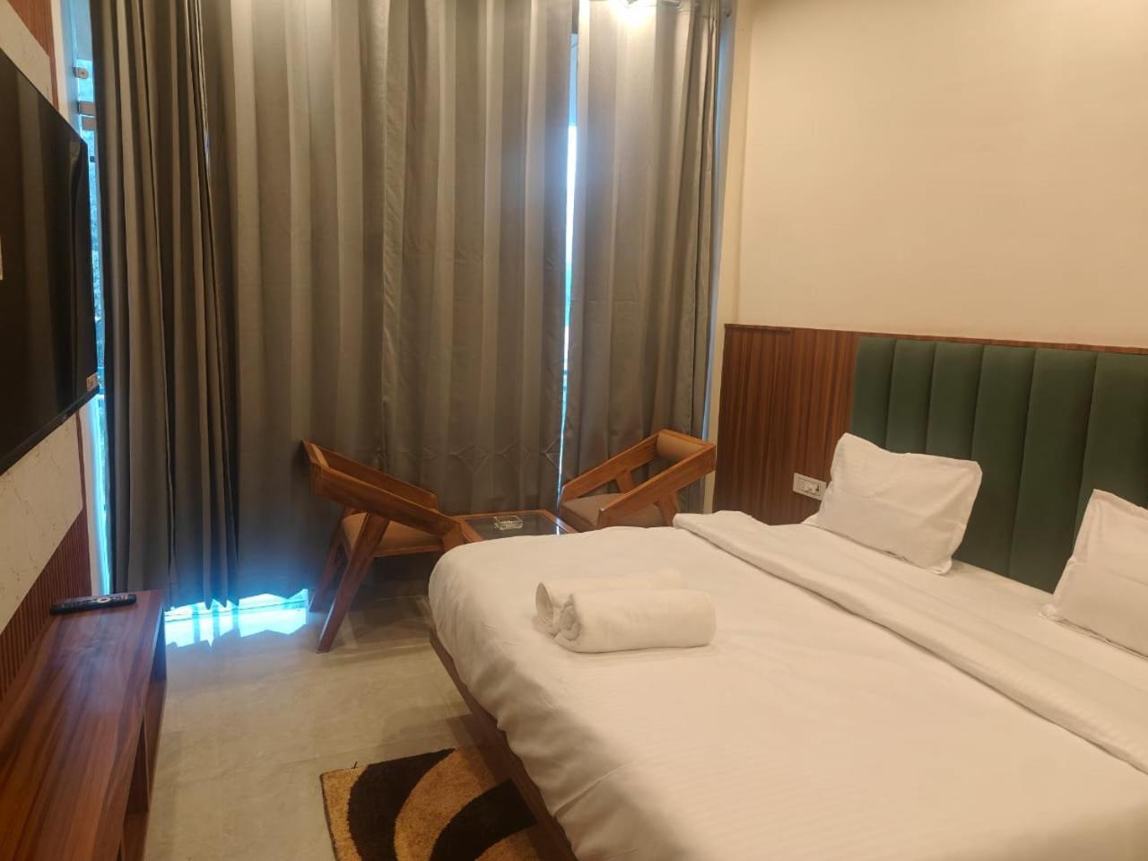 Aroma Resort Rišikéš Exteriér fotografie